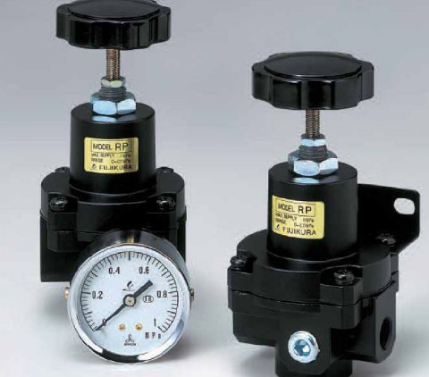 氣動控制閥設備，蒸氣調(diào)節(jié)閥與液壓調(diào)節(jié)閥有什么不同？