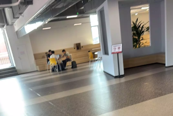 團隊引領廠家完成洽談，認清當下業(yè)務面臨的挑戰(zhàn)與機遇